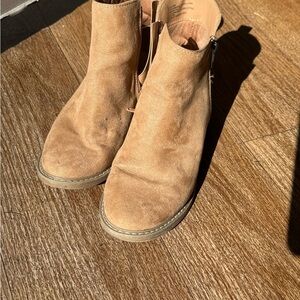 Universal Thread Light Brown Ankle Booties